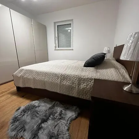Porec, Tolle 3 Zi-Whg, Sehr Zentral, Top Zustand! Mit Internet Und W-Lan! Exterior foto