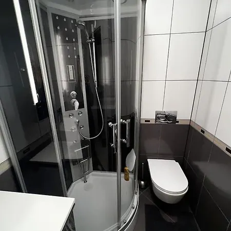 Porec, Tolle 3 Zi-Whg, Sehr Zentral, Top Zustand! Mit Internet Und W-Lan! Exterior foto