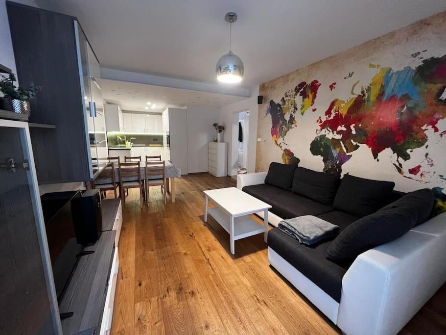 Porec, Tolle 3 Zi-whg, Sehr Zentral, Zustand! Mit Internet Und W-lan! * Porec