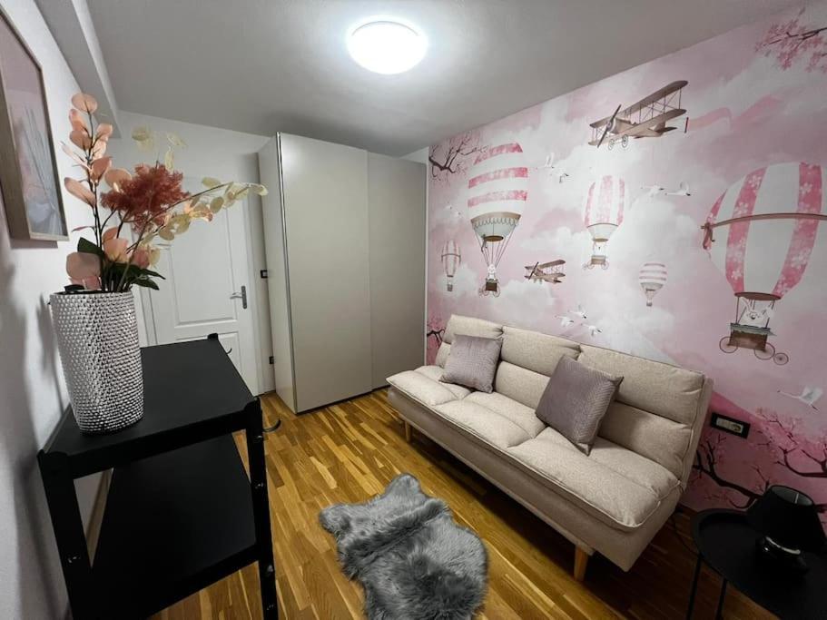 Porec, Tolle 3 Zi-whg, Sehr Zentral, Zustand! Mit Internet Und W-lan! Apartment