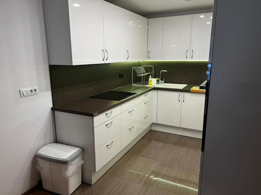Apartment Porec, Tolle 3 Zi-whg, Sehr Zentral, Zustand! Mit Internet Und W-lan! Porec